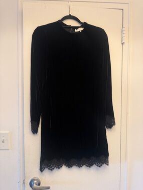 Black Velvet Lace-Trim Long Sleeve Dress